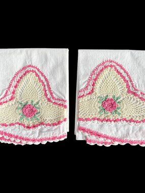 2 Vintage 1940s 1950s White Cotton Pink Floral Crochet Edged Pillowcases